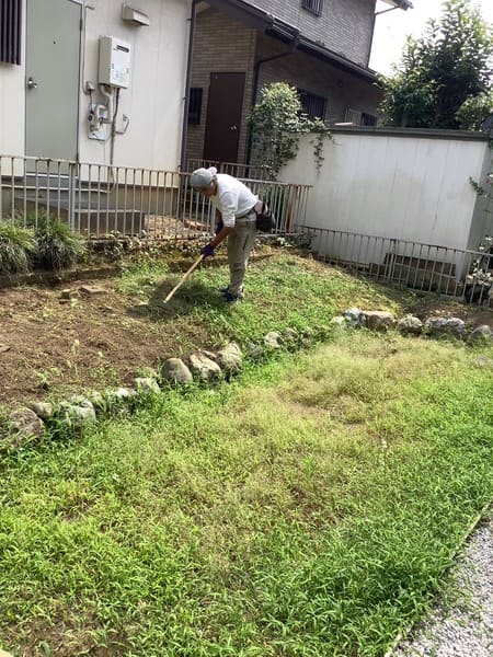 東京都八王子市_草刈り_作業中